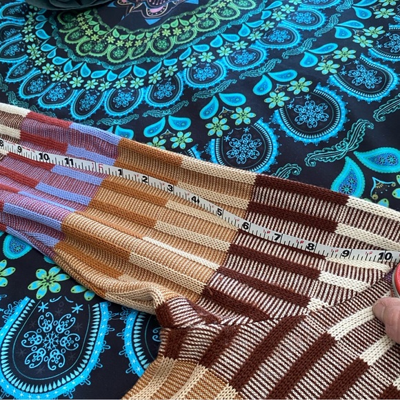 Demetre Vintage Wool Sweater - Picture 6 of 7